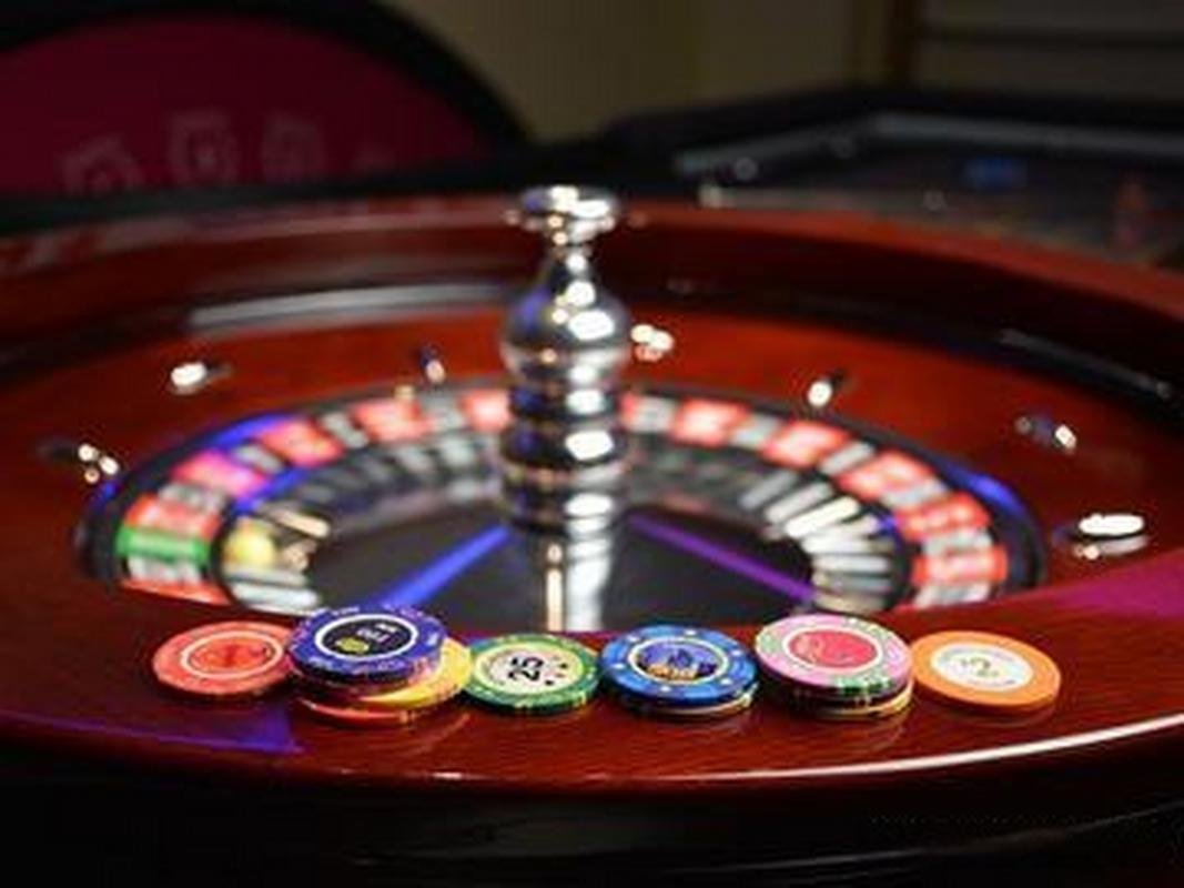 Online bingo cards on mobile screen at ph 700 Philippines